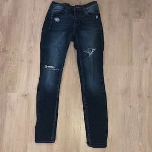 Women’s/Junior’s Ripped Jeans